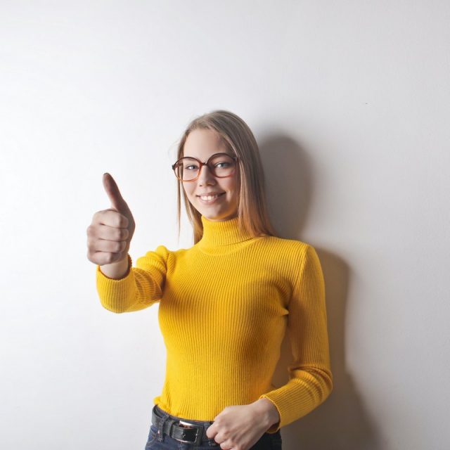 https://uspeh.md/wp-content/uploads/2020/05/woman-in-yellow-turtleneck-sweater-blue97-640x640.jpg