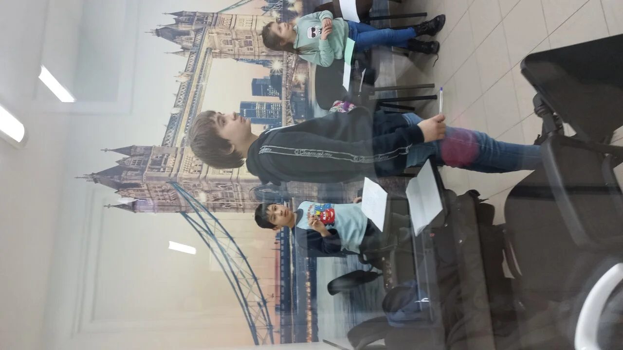 Разговорный английский для школьников через месяц по методике ESL на Ботанике